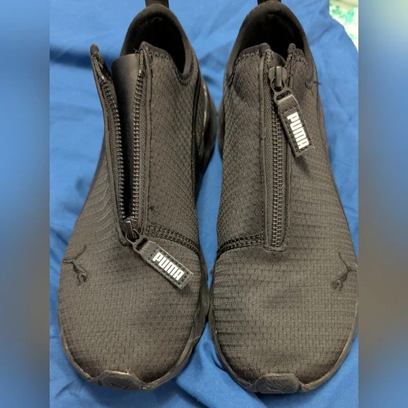 Puma Black Slip-On Sneakers Size 10 Zip Closure Like New - Picture 9 of 16